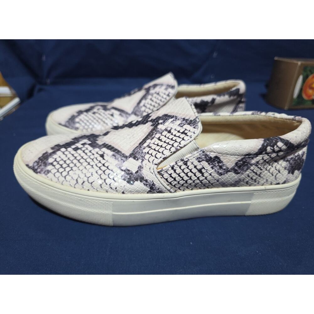 Steve Madden Shoes Womens Size 8M Snake Print Slip On Platform Casual Gills-C